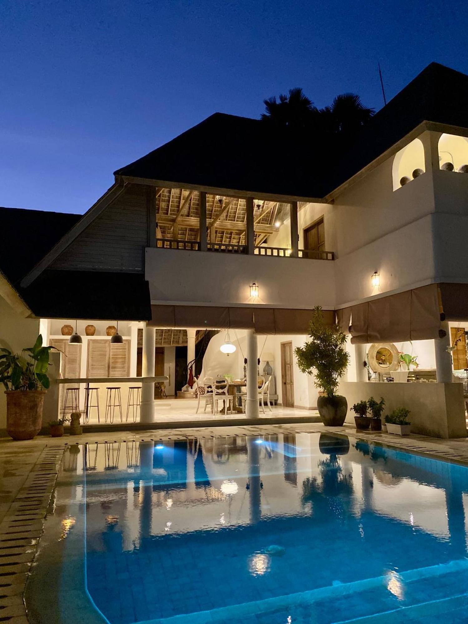 Unique 3Br Villa With Pool 5 Minute Walk To The Pererenan Beach Canggu  Exterior photo